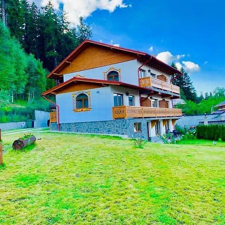 Casa Belcin Spa&Retreat Буштені Екстер'єр фото